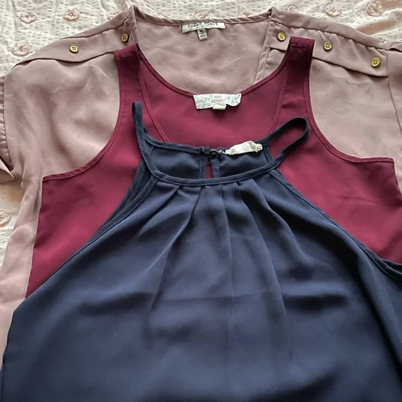 Tops - Picture 1 of 1